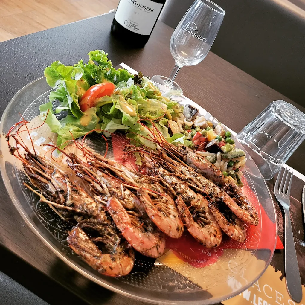 Assiette de crevettes à La Brasserie